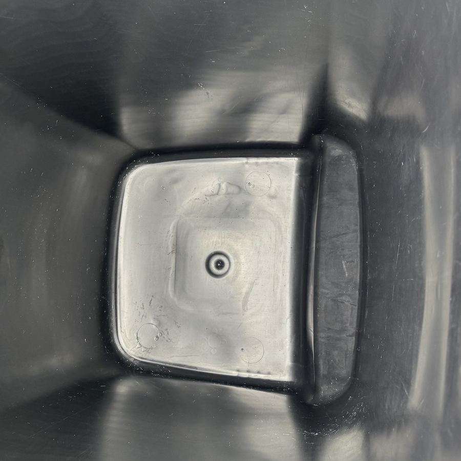 The same bin bottom, clean after a Strictly Bins wash